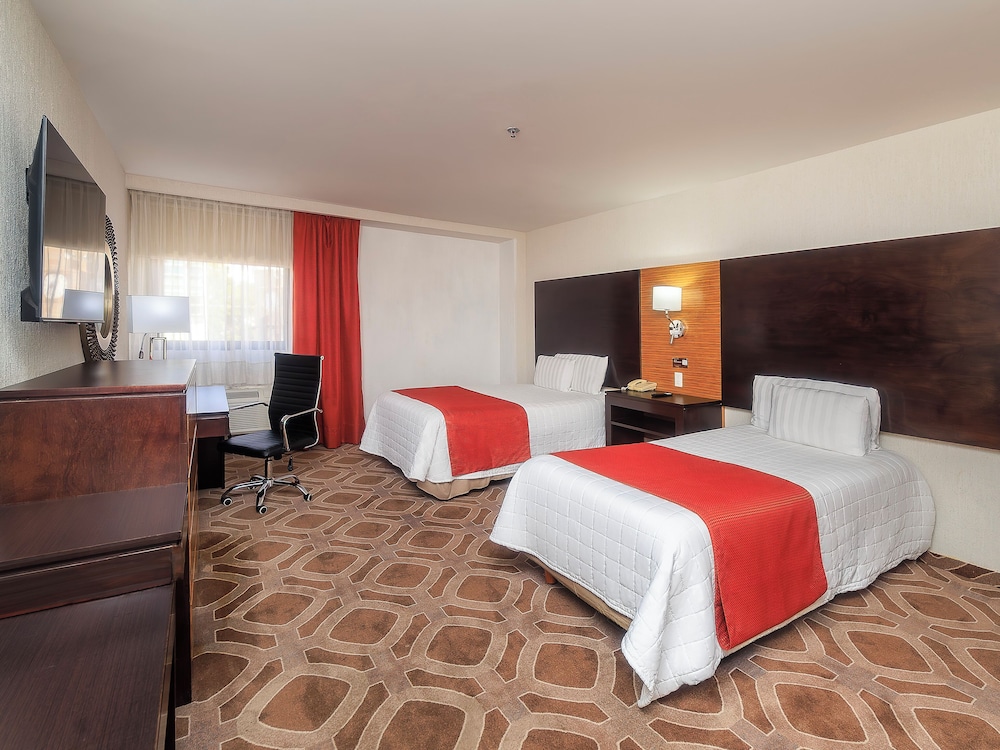 PARIS FC HOTEL 29/76