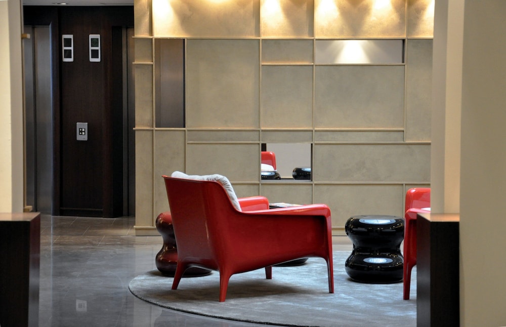 Lobby at NH Paris Champs-Elysees, PARIS