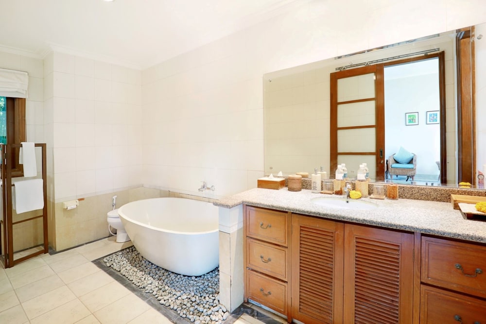 Kecapi Villa Seminyak by Ini Vie Hospitality 30/64