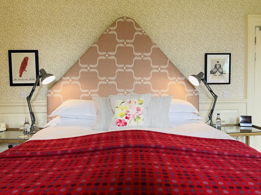 The Close Hotel 50/50