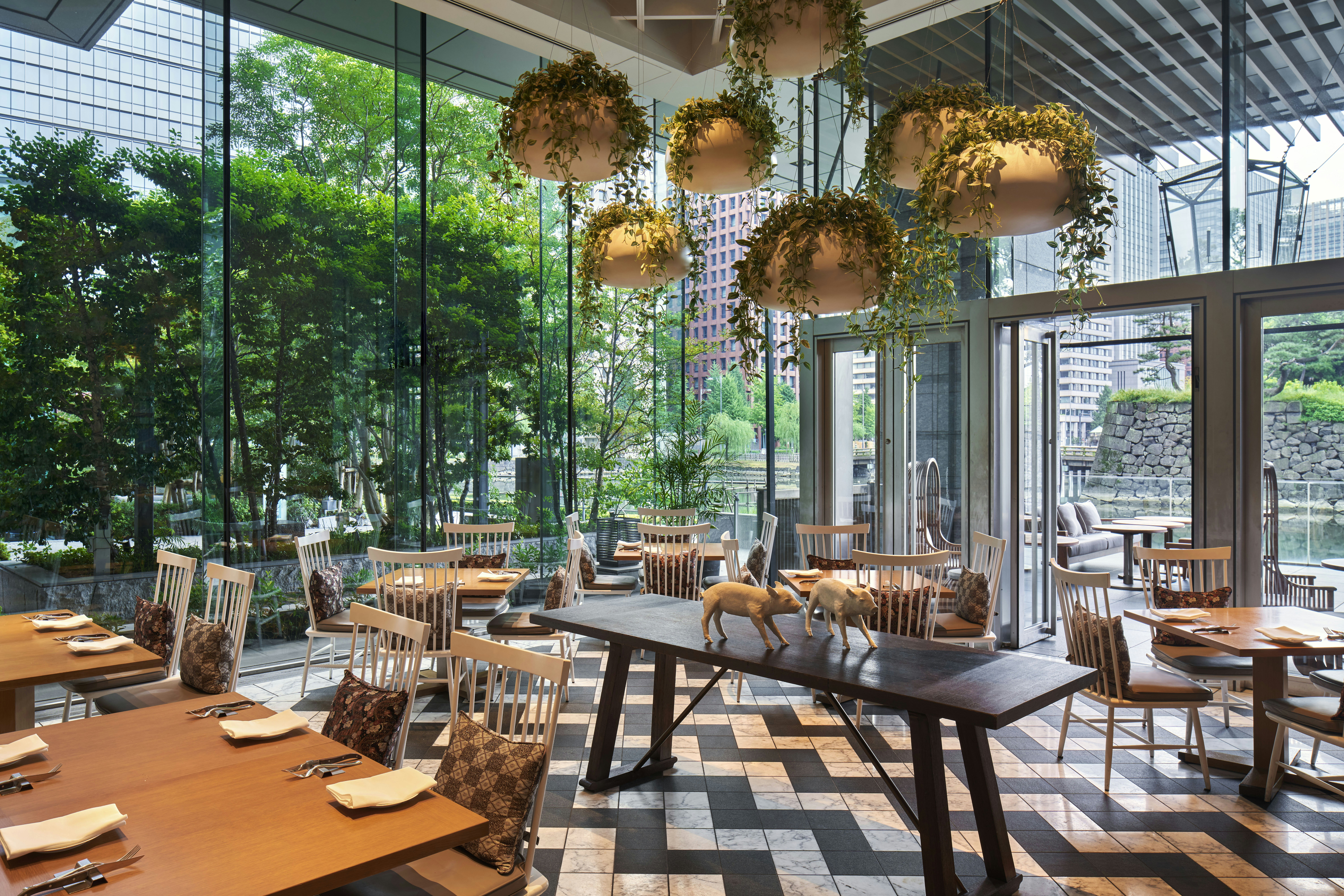 Palace Hotel Tokyo 70/87