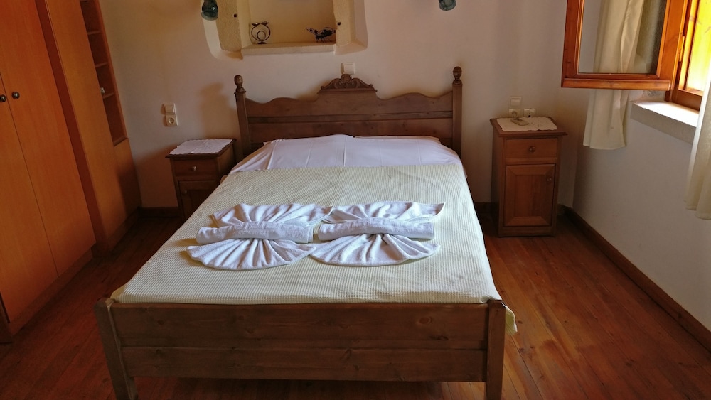 Patriko Traditional Residence 17/50