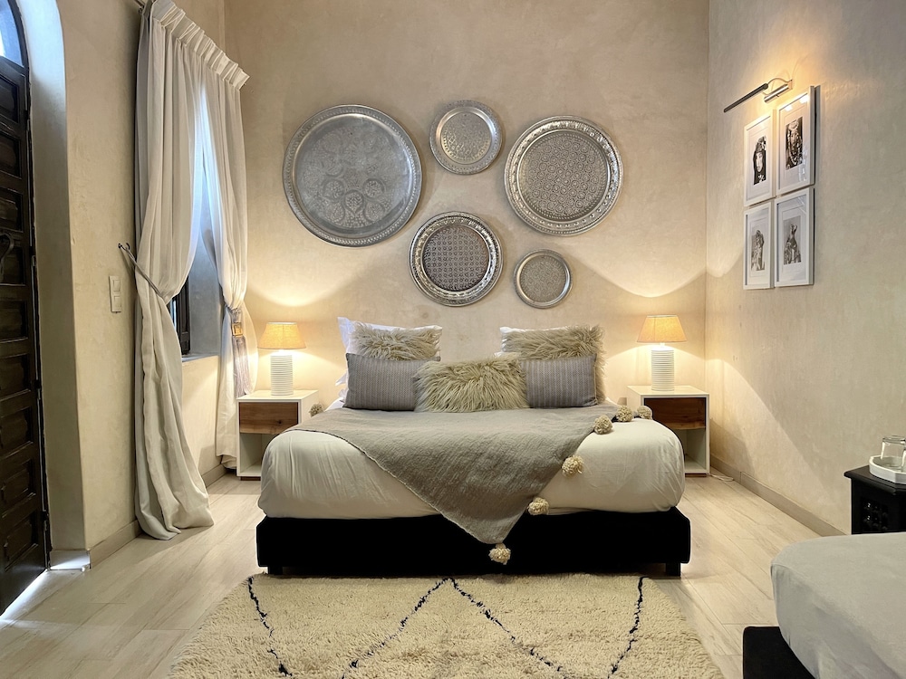 Riad Jona 57/74