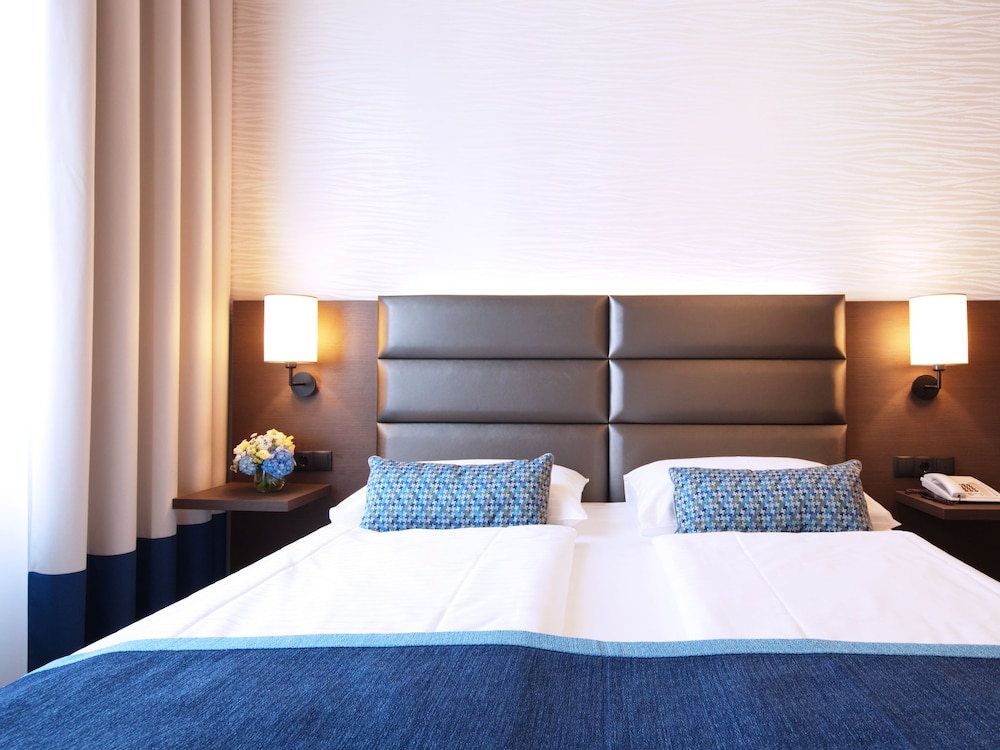 HOTEL DREI KRONEN VIENNA CITY 26/74