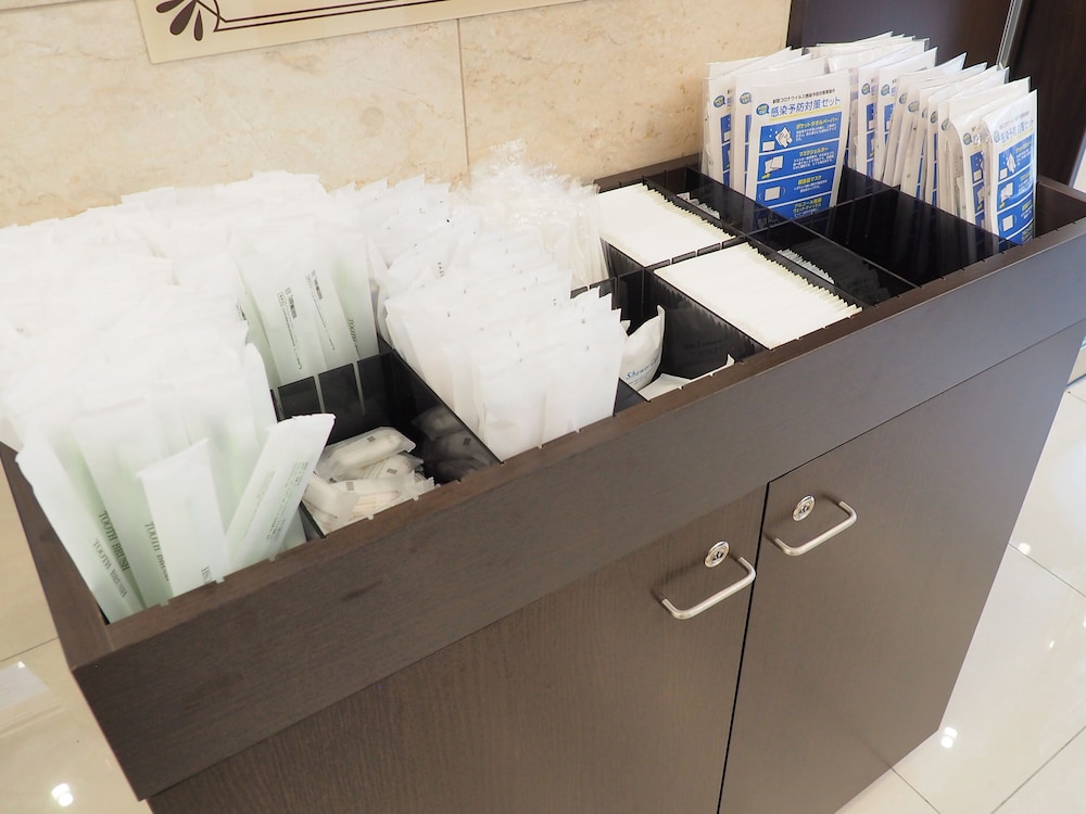 Toyoko INN Yokohama Shiei Chikatetsu Center Minamieki 44/45