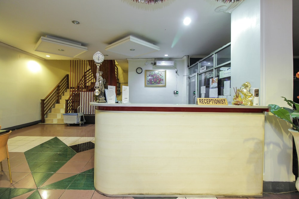 Reddoorz Near Bethesda Manado 2/25