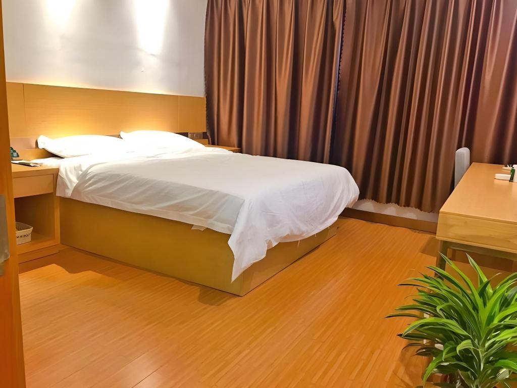 GreenTree Inn Qingdao Jiaozhou Sanlihe Park Express Hotel 31/40