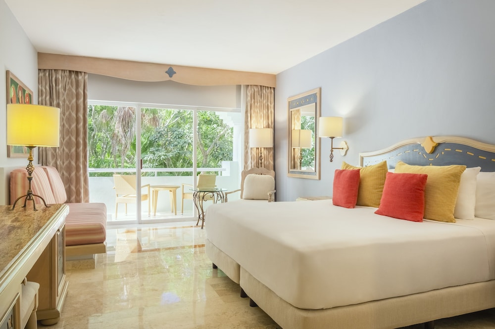 Premium, 2 Double Beds, Tropical View