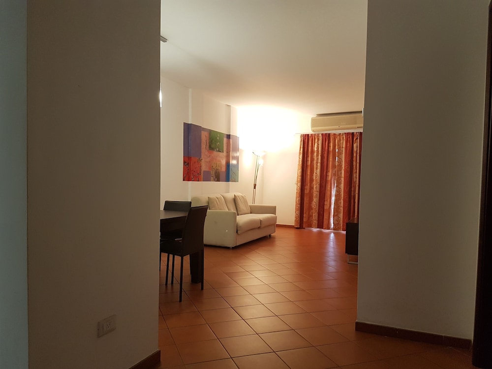 RDG Hotel 33/60