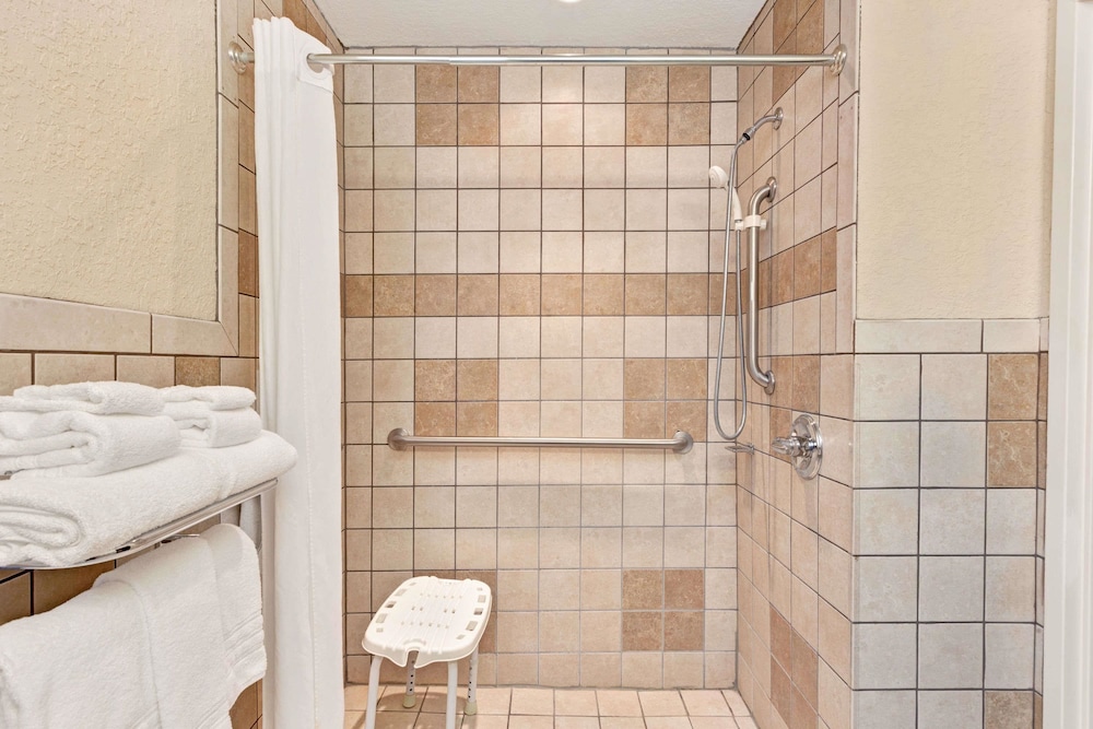 Microtel Inn And Suites By Wyndham Jasper 15/15