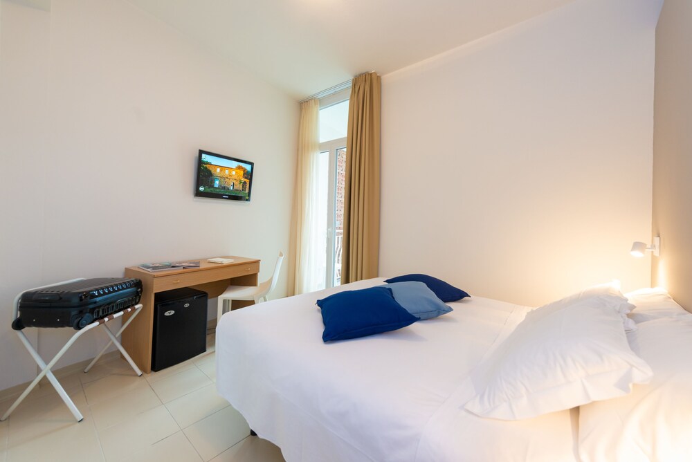 L'alba Hotel 14/72