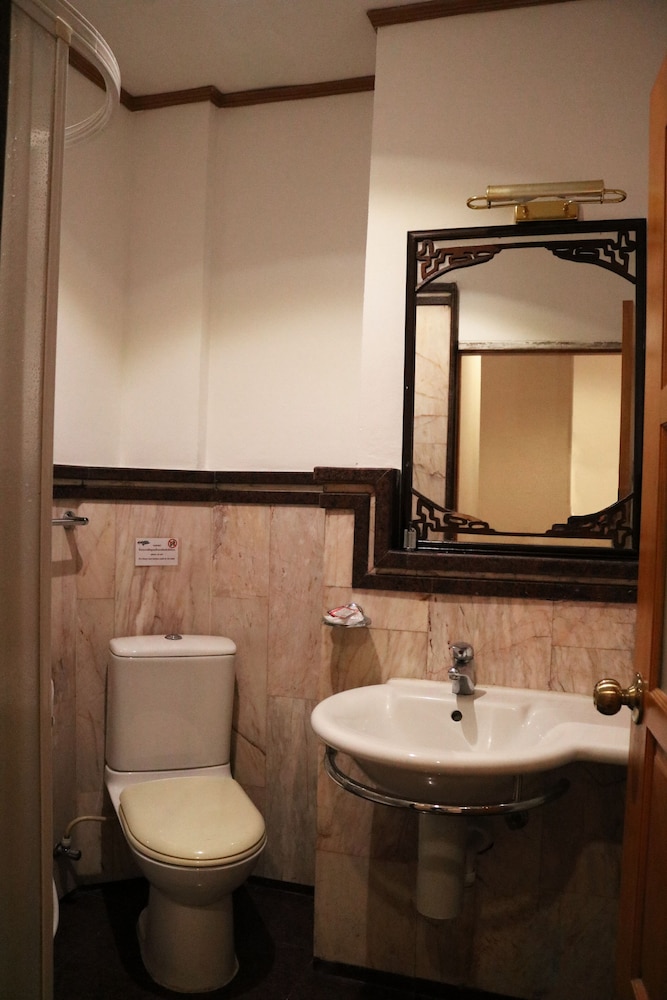 Max Hotel 25/63