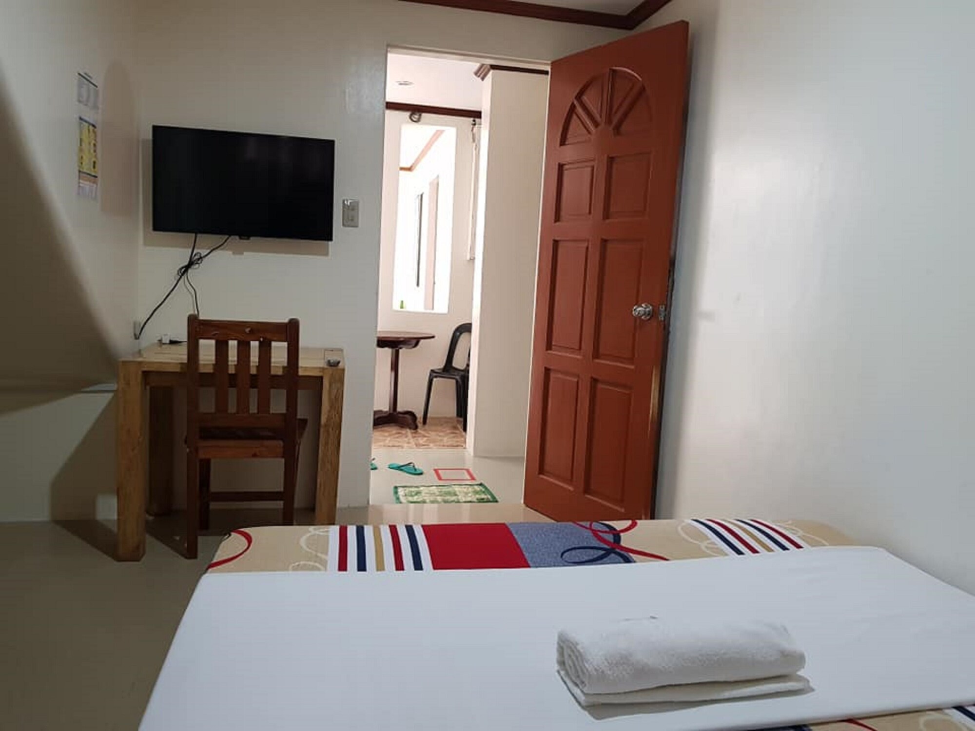 ROOM, SINGLE, DOUBLE BED