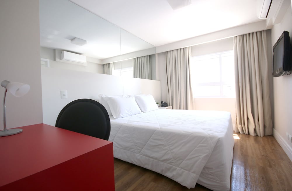 BUSINESS, STUDIO, DOUBLE BED