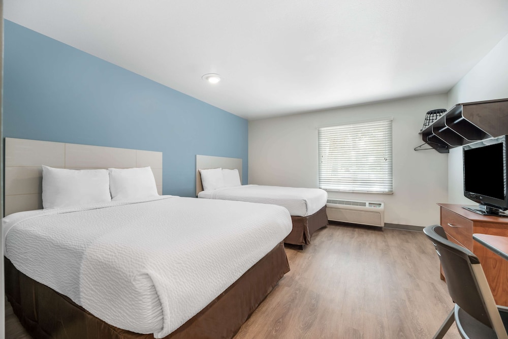 Extended Stay America Select Suites - Orlando - East 16/42