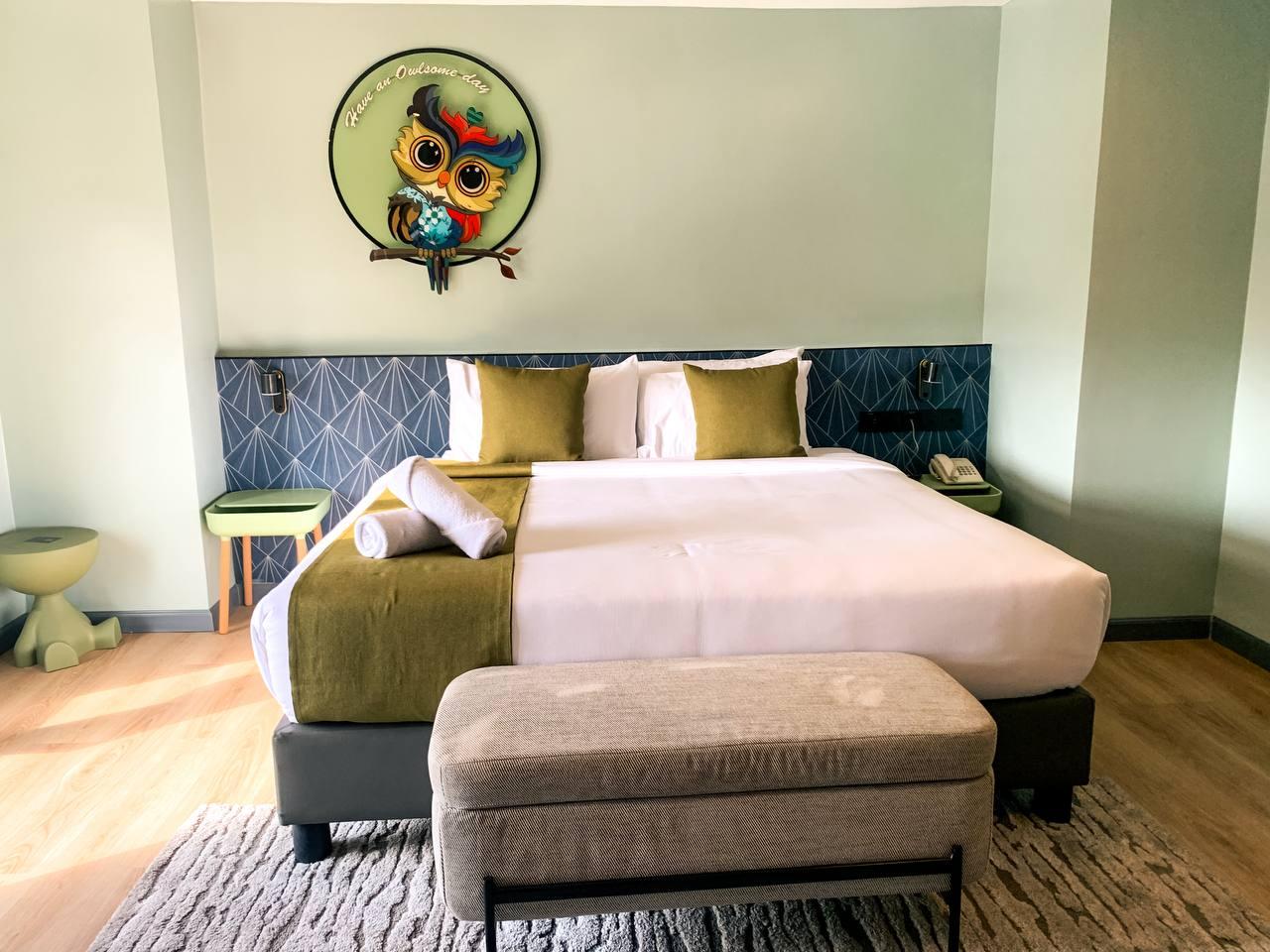 Suite, King Bed