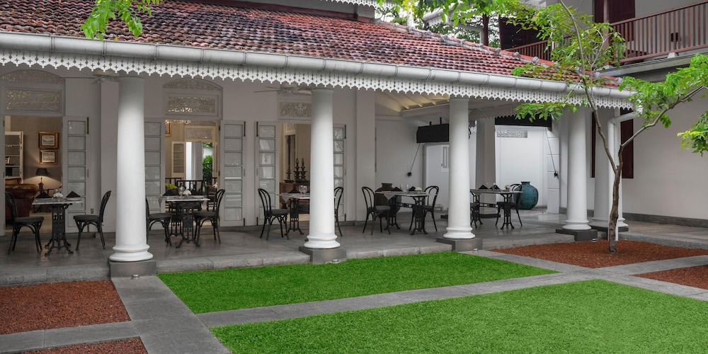 Maniumpathy Hotel 21/24