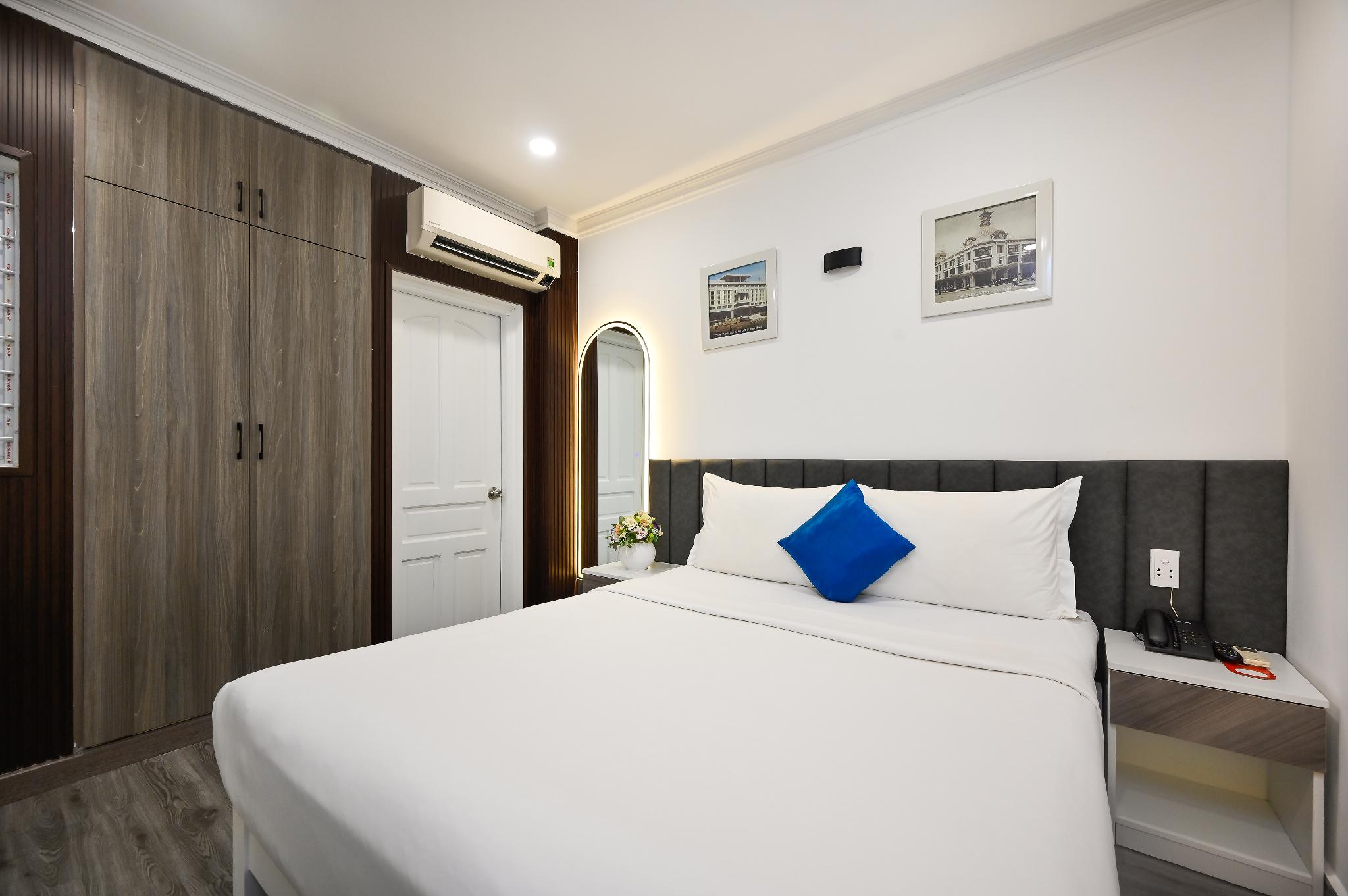 Superior, King Bed