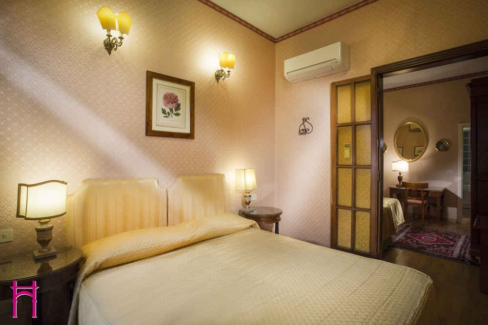 Hotel Hermitage 20/63