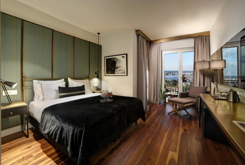 Marina, Suite, Double Bed