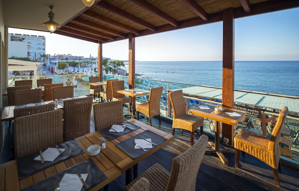 Golden Beach Hotel 36/49