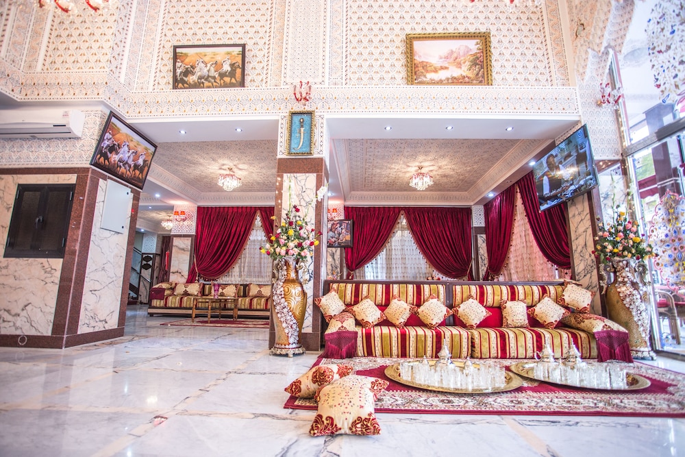 Hotel Les Ambassadeurs 9/64