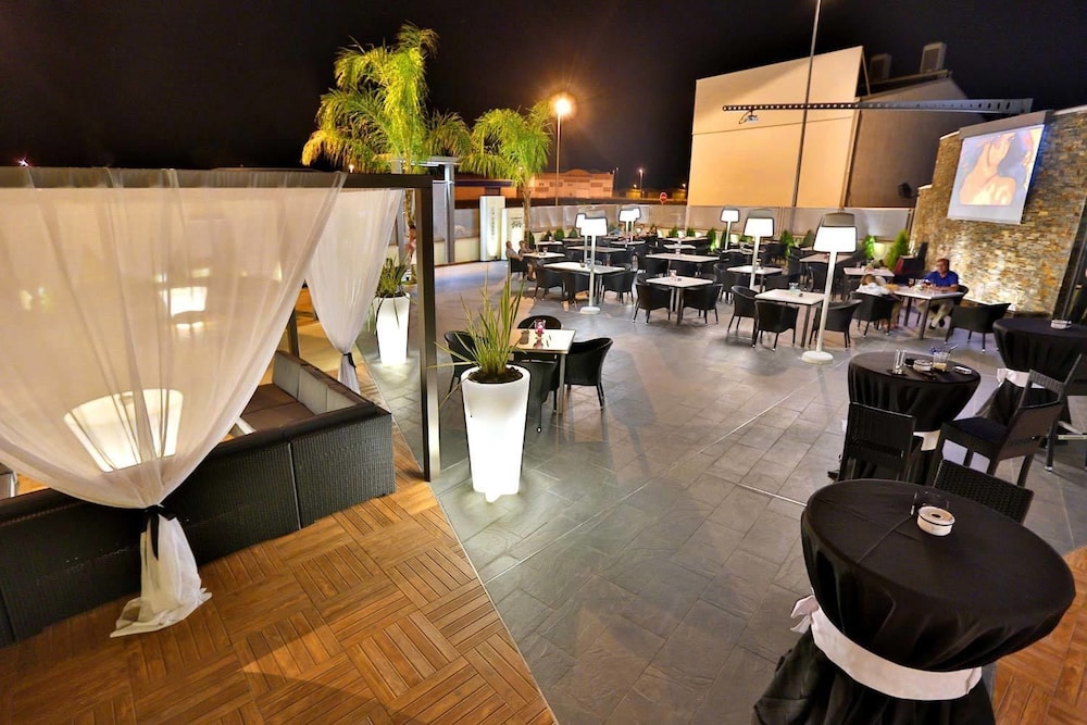 Hotel Triana 23/46