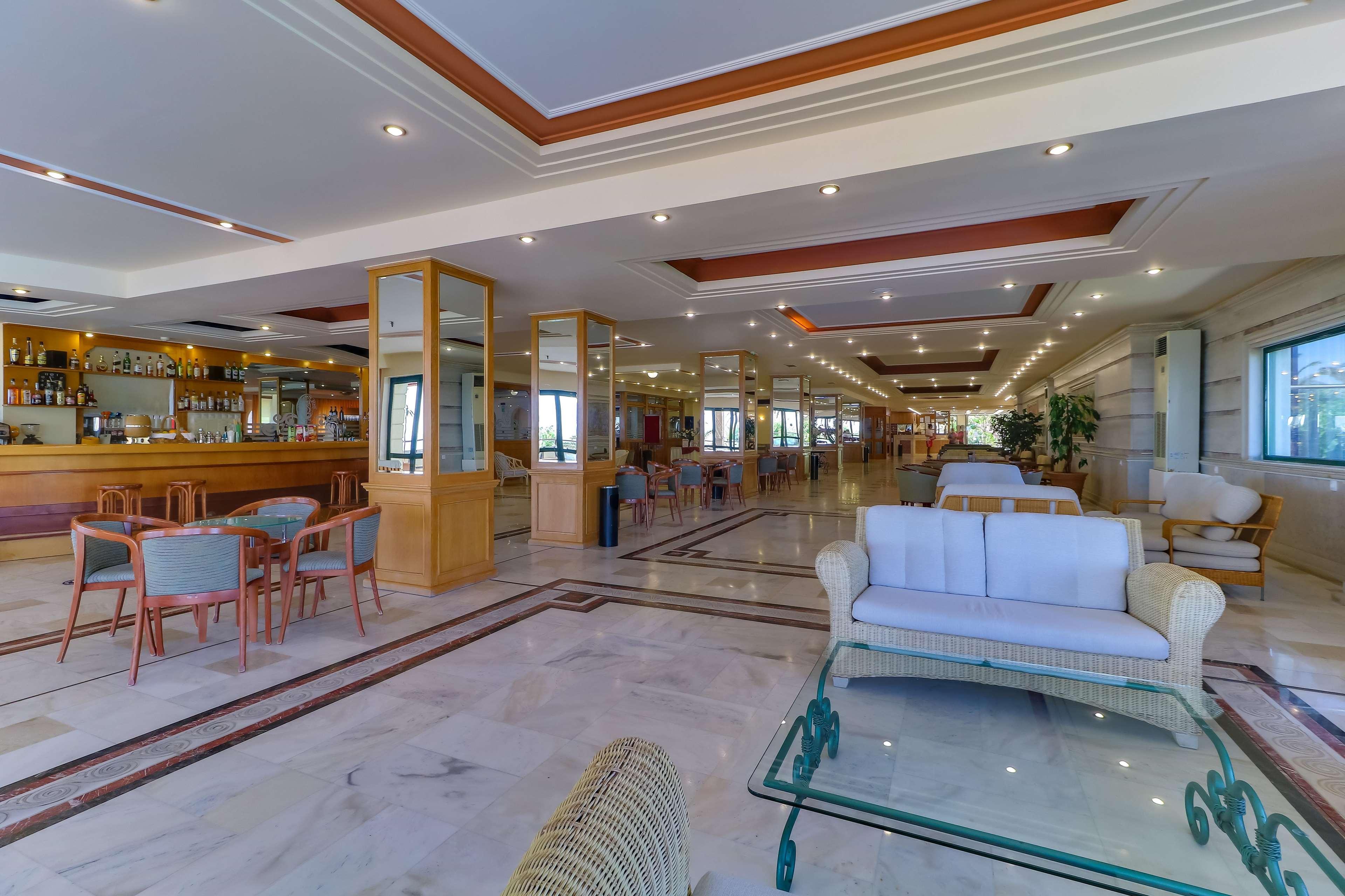 Mare Monte Beach Hotel 6/50