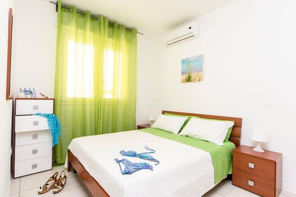 1 BEDROOM, APARTMENT