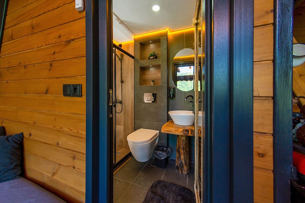Pavri Suit Bungalov 48/49