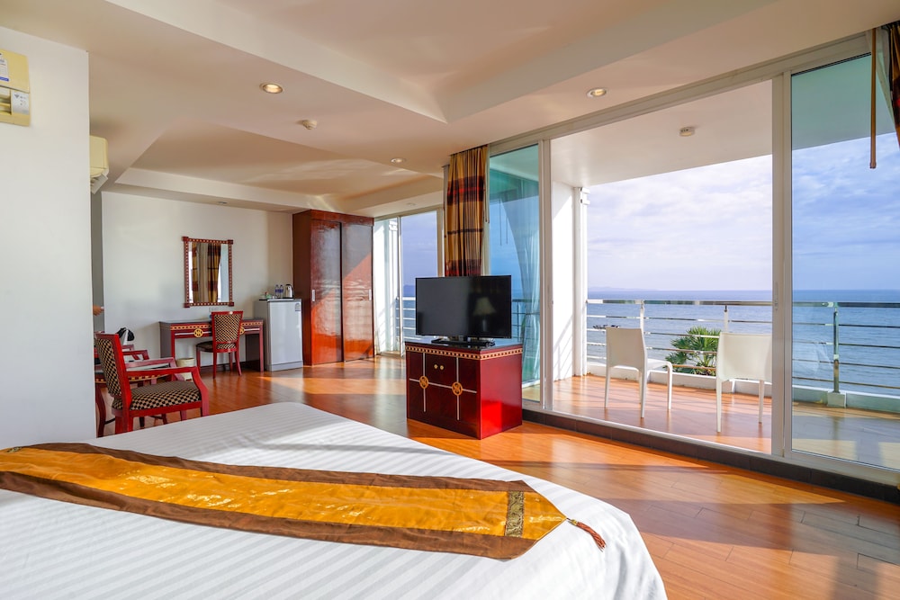 Jomtien Hisotel 7/62