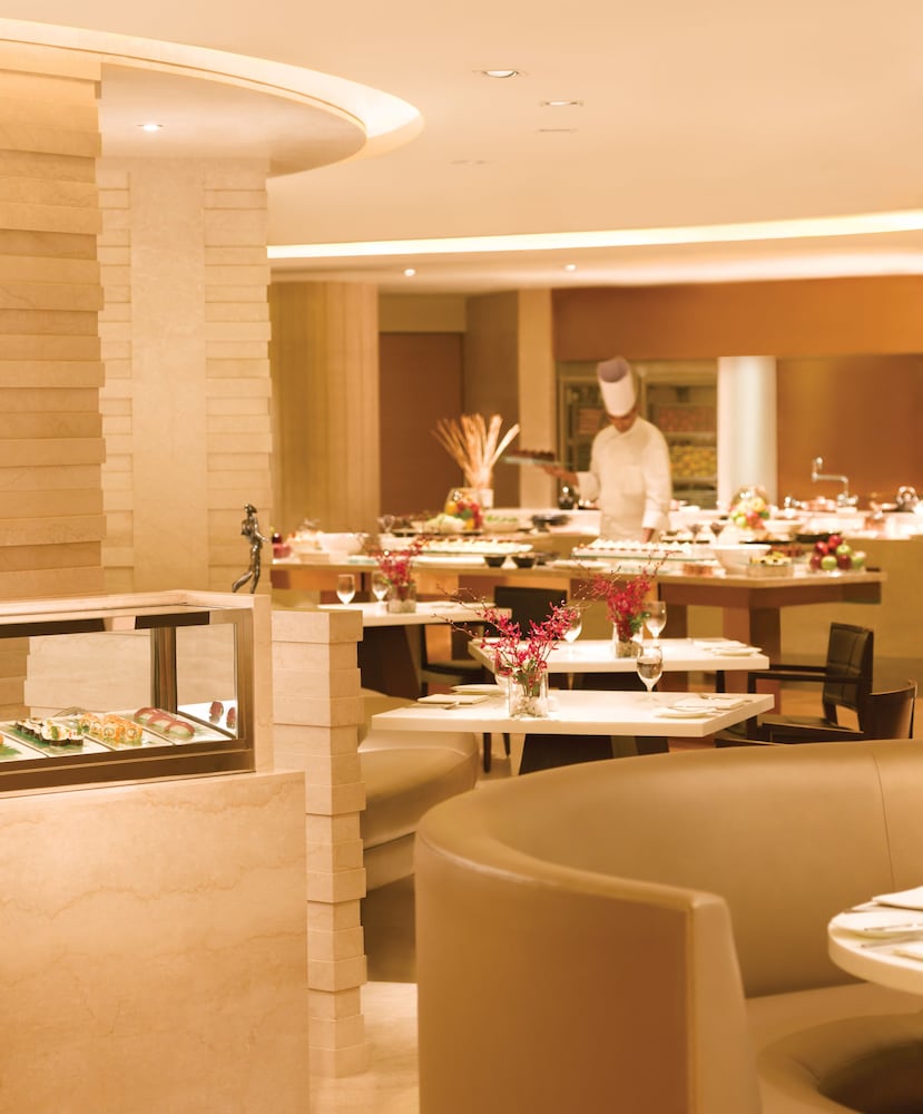 TRIDENT BANDRA KURLA 57/67