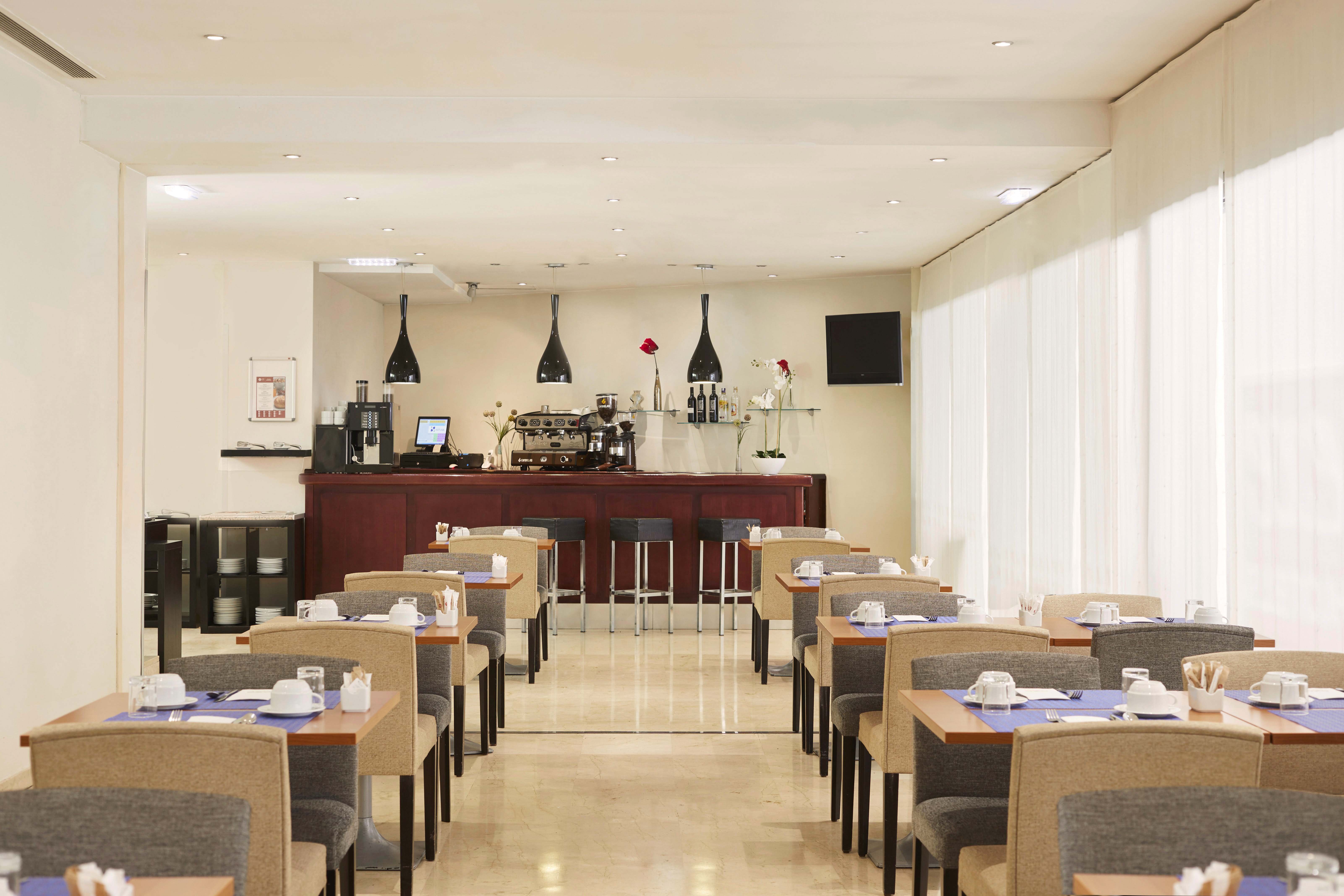 Exe Plaza Delicias 25/32