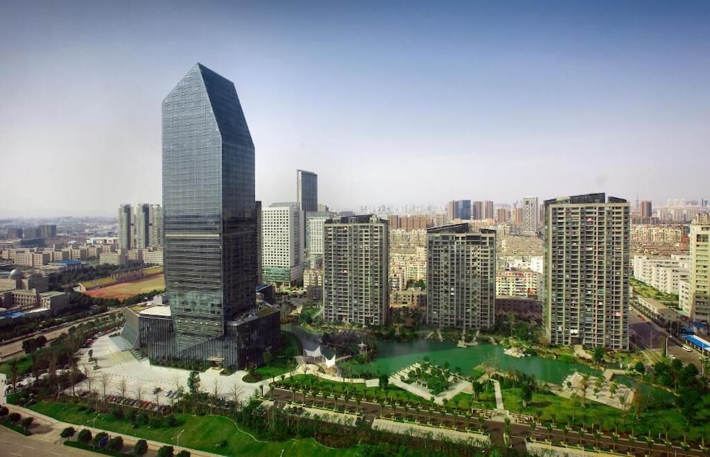 Nanyuan Universe Deluxe Hotel 65/69