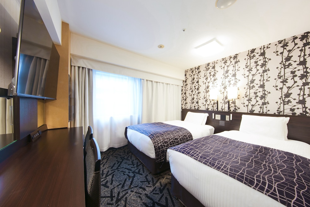 ROOM, TWIN BEDS, SMOKING