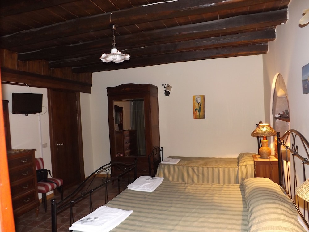 ALBERGO DIFFUSO BORGO SANTA CATERINA 10/68