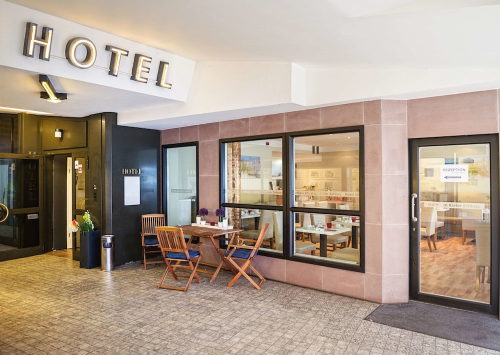 Hotel Am Kieler Schloss Kiel By Premiere Classe 29/33