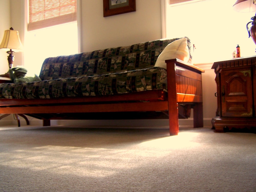 The Baywood Bed and Breakfast 14/23
