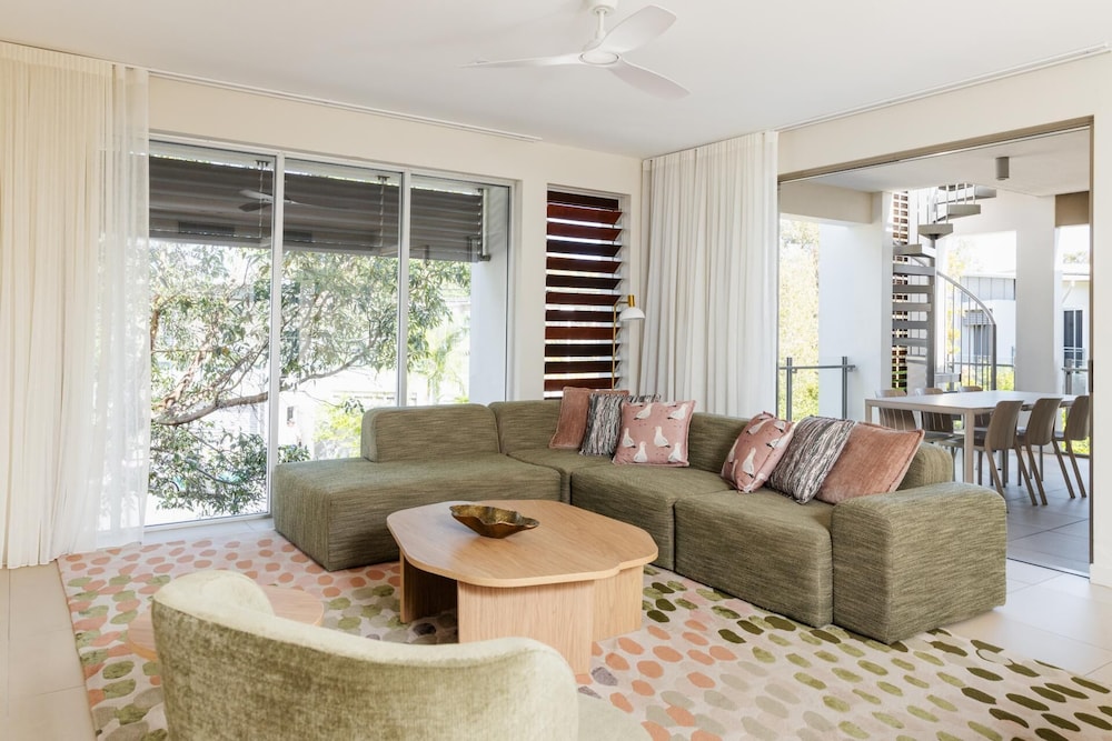 RACV NOOSA RESORT 44/74
