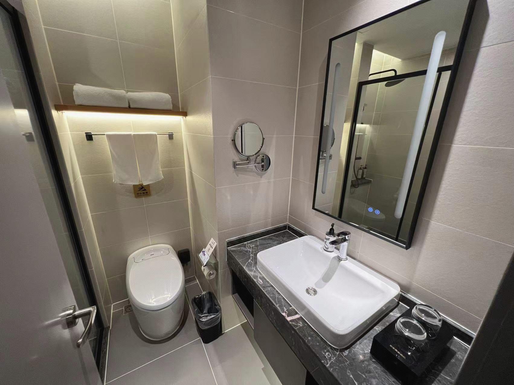 Homeinn Selected (Tongshan Wanda Plaza) 37/38