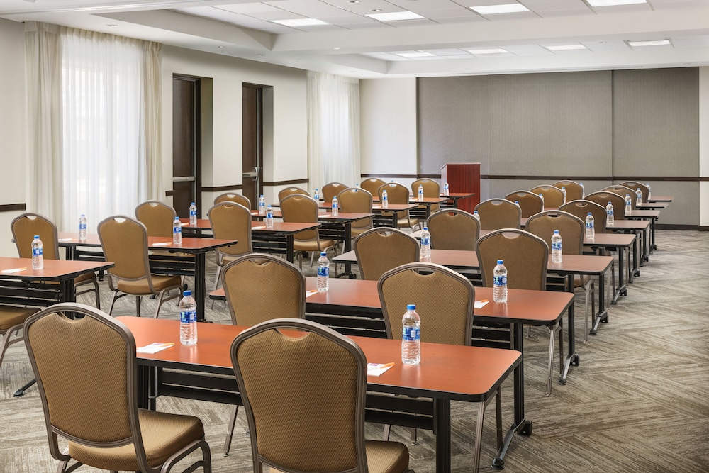 Hyatt Place Fort Lauderdale Airport - South & Cruise Port 34/44