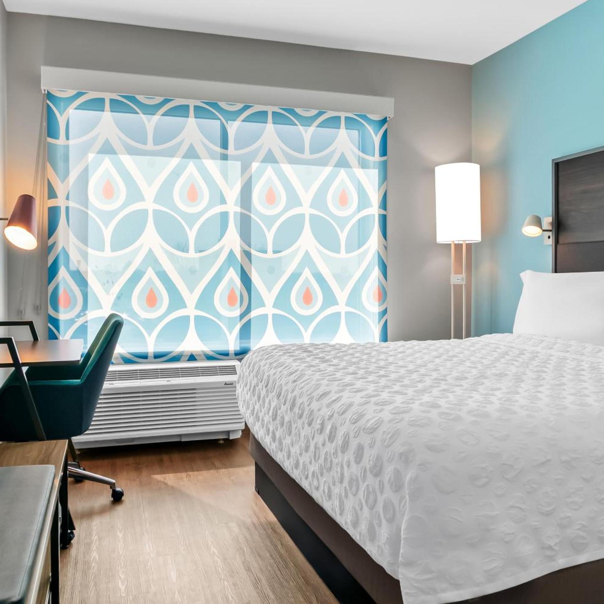 Room, King Bed