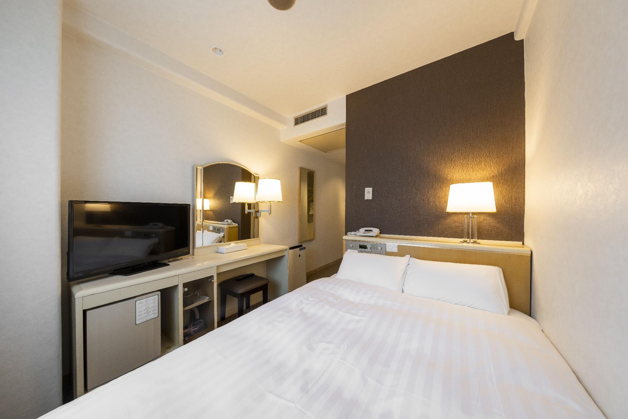 Semi Room, Semi Double Bed, Small, Smoking