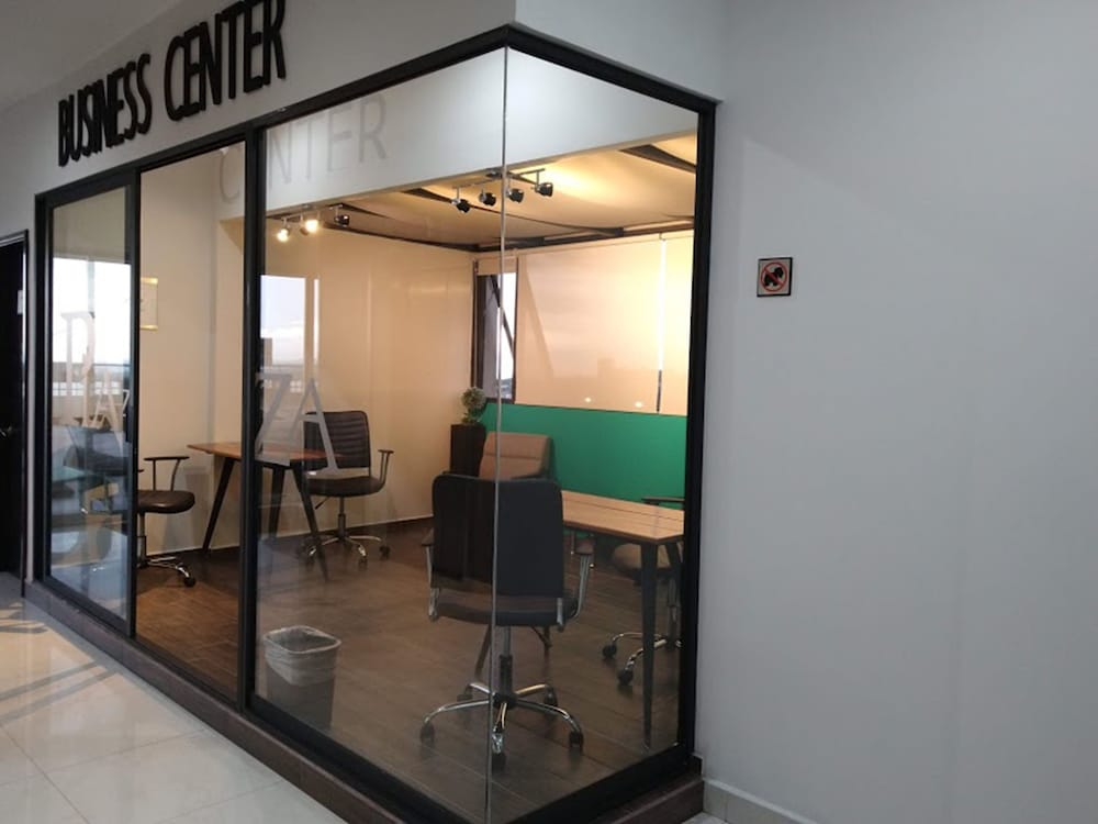 Elite 47 Hotel And Suites Ex Pia Suites 10/51