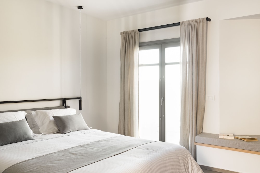 Mykonos Soul Luxury Suites 10/50