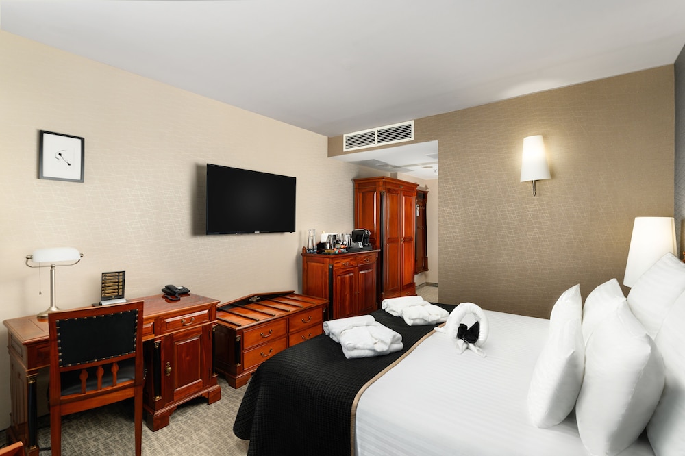 Divinus Hotel 22/71