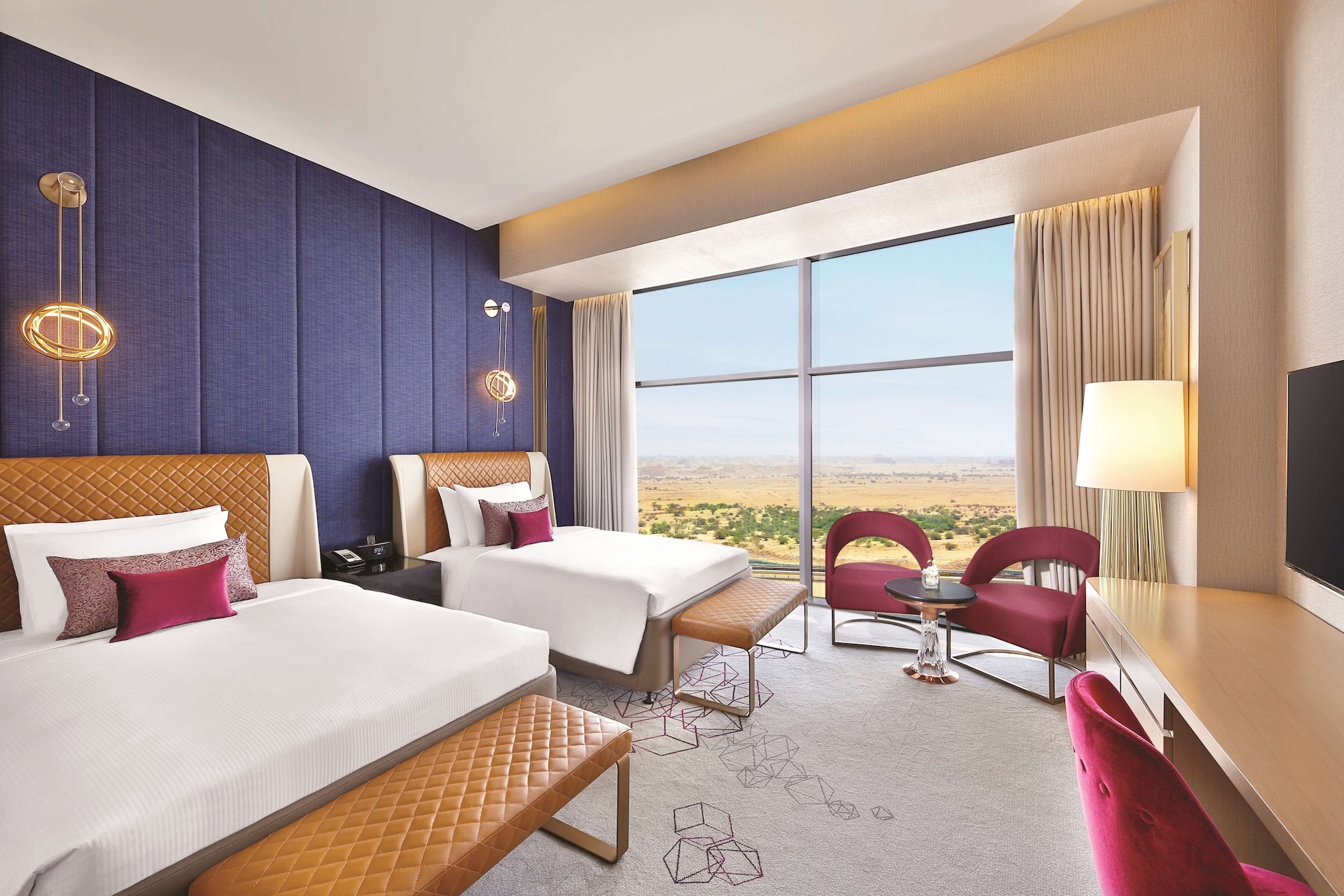 2 Bedrooms, Ambassador, Suite, King Bed