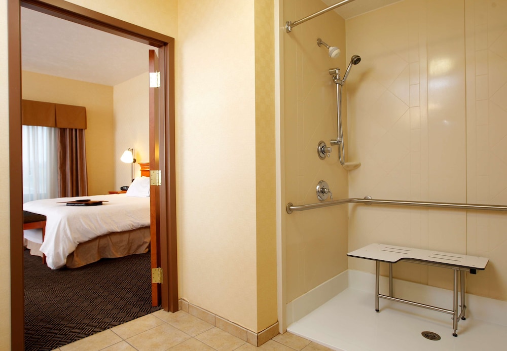 Hampton Inn Waterloo Cedar Valley 12/55