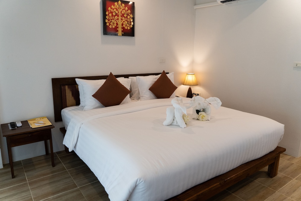 Adarin Beach Resort (ex New Lapaz Villa) 8/65