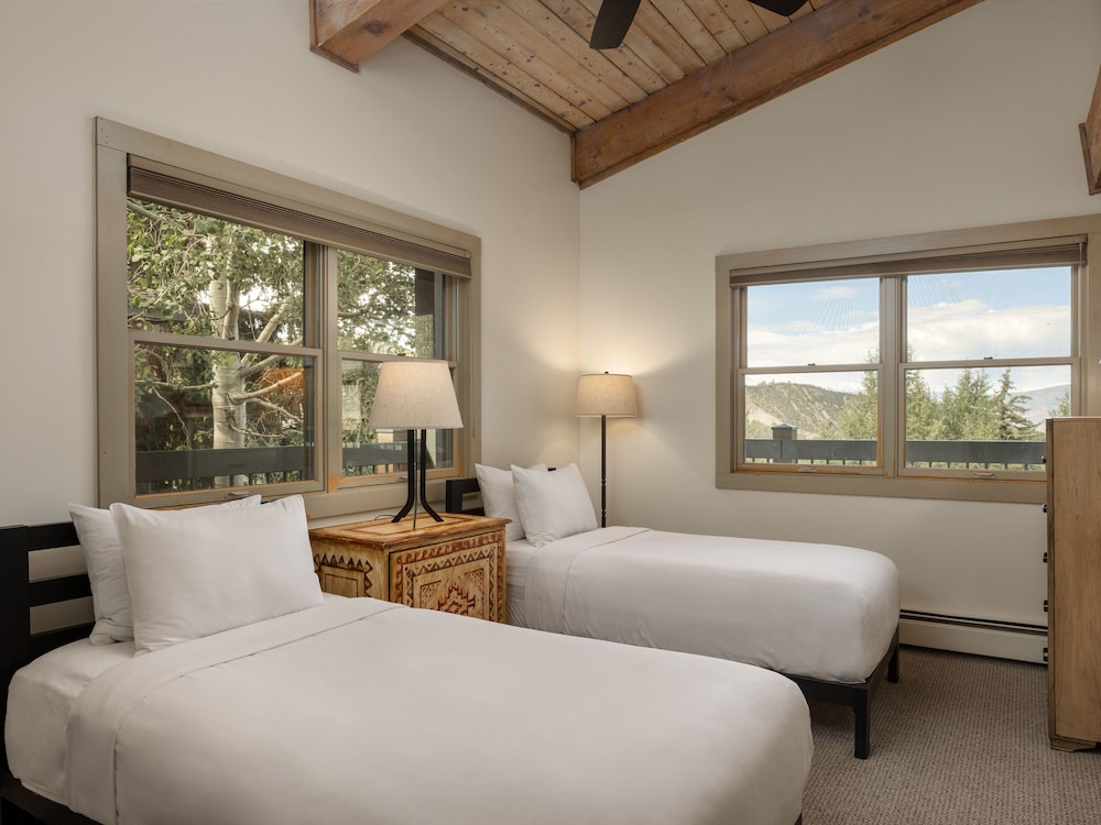 2 Bedrooms, Condo, Slope, King and Twin Beds